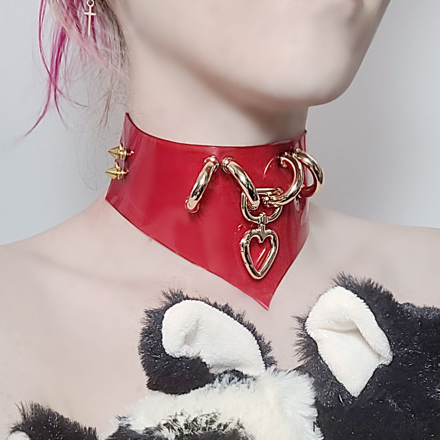 RED HEART PRINCESS COLLAR THICK