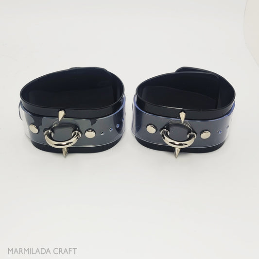 HANDCUFFCS 'LITTLE SPIKES' BLACK THICK  Pair